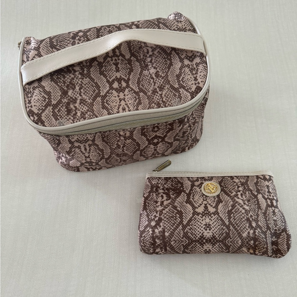 GUC Adrienne Vittadini Toiletry Set, Beige Snakeskin Print - Picture 2 of 16